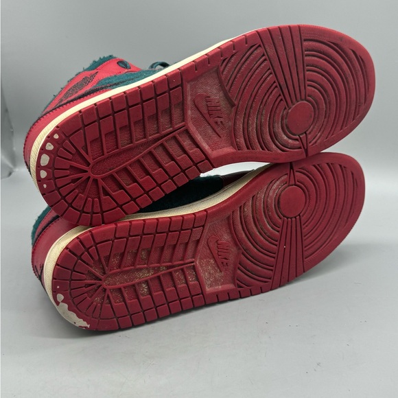 Nike Air Jordan 1 Mid Retro Gym Red Dark Sea Size 11 Basketball Men Shoes Rare - Picture 6 of 8